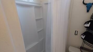 Hårtørrer, håndklæder, Sæbe, Shampoo