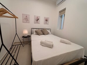 1 quarto, ferros/tábuas de passar roupa, Wi-Fi, roupa de cama