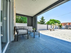 Terrace/patio - Vacation home Jurica by Interhome (Vrsi)