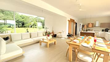 家庭小木屋 | 用餐區
