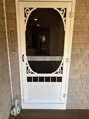 Exterior detail - Charming 2-bedroom house in North Truro with WiFi and AC close to area beaches (Truro)