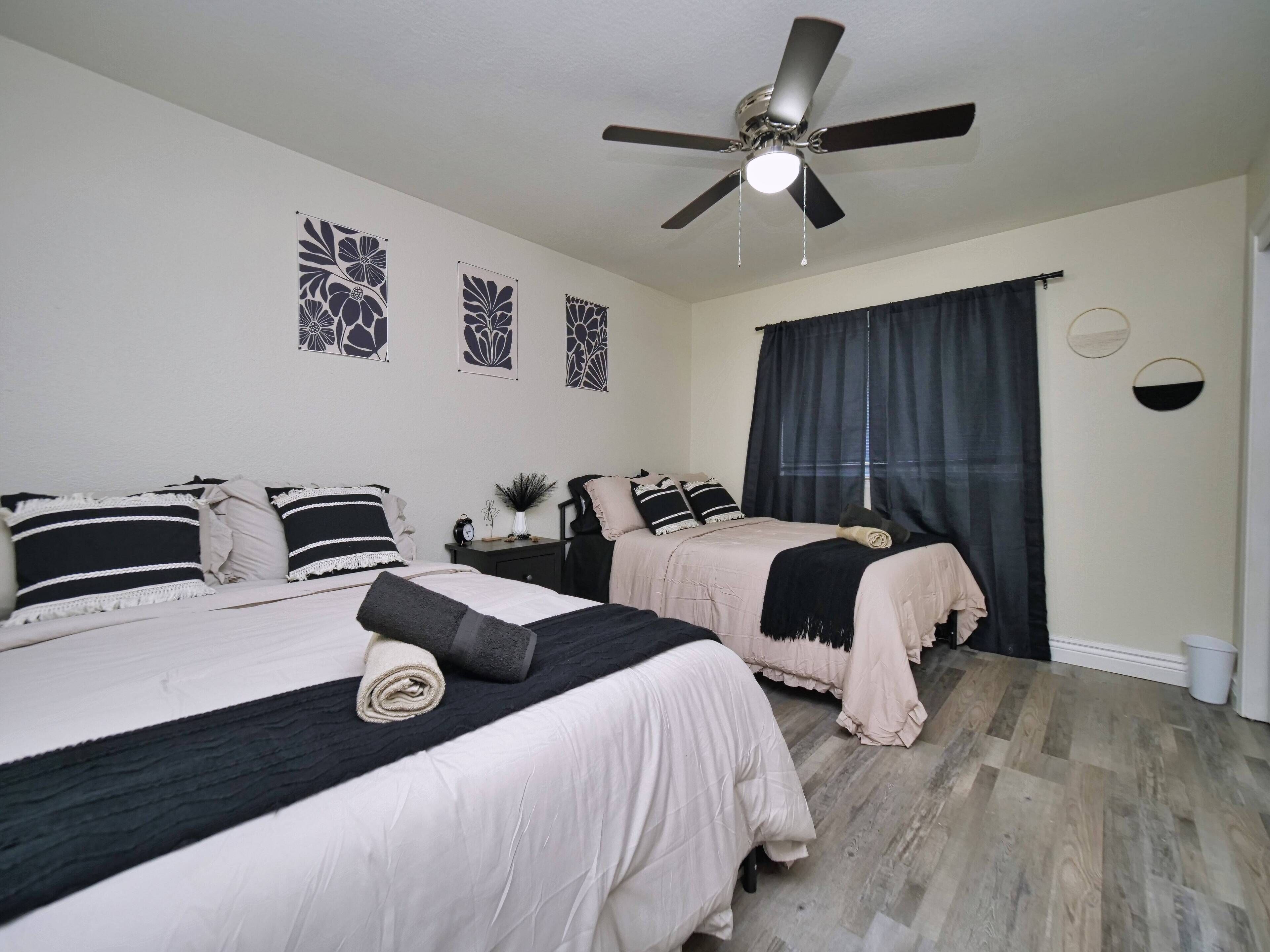 3 bedrooms, iron/ironing board, WiFi, bed sheets