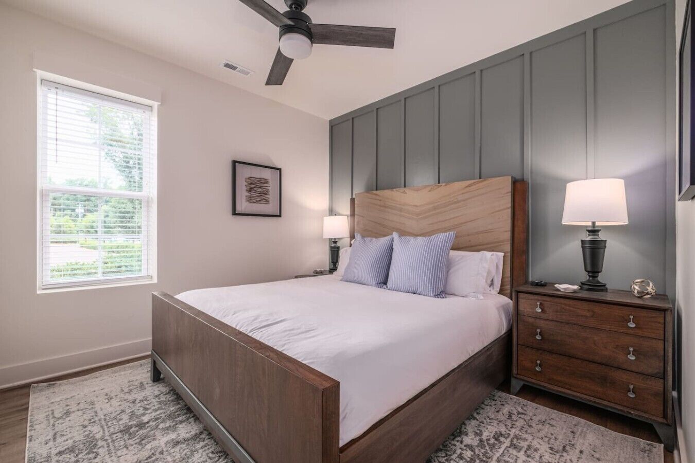 Iron/ironing board, WiFi (free), bed sheets
