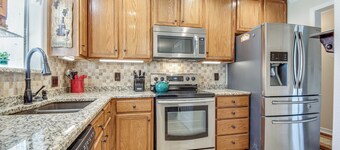 Quiet, cozy and comfortable 3BR home on cul-de-sac close to downtown Boerne, TX