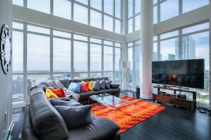 Living area - Celestial Heights (Toronto)