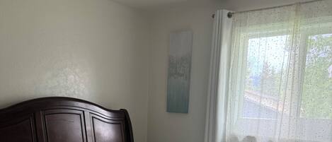 2 quartos, ferros/tábuas de passar roupa, Wi-Fi de cortesia