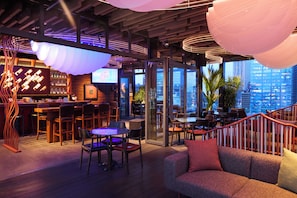 Poolside bar - Kin Hotel Thi Sach (Ho Chi Minh City)