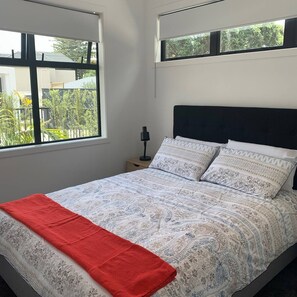 2 habitaciones, tabla de planchar con plancha y wifi gratis