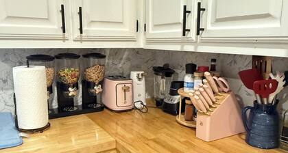 Charming 5-bedroom house with AC and WiFi in San Angelo.