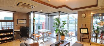 HOTEL CROWNHILLS NARUTO