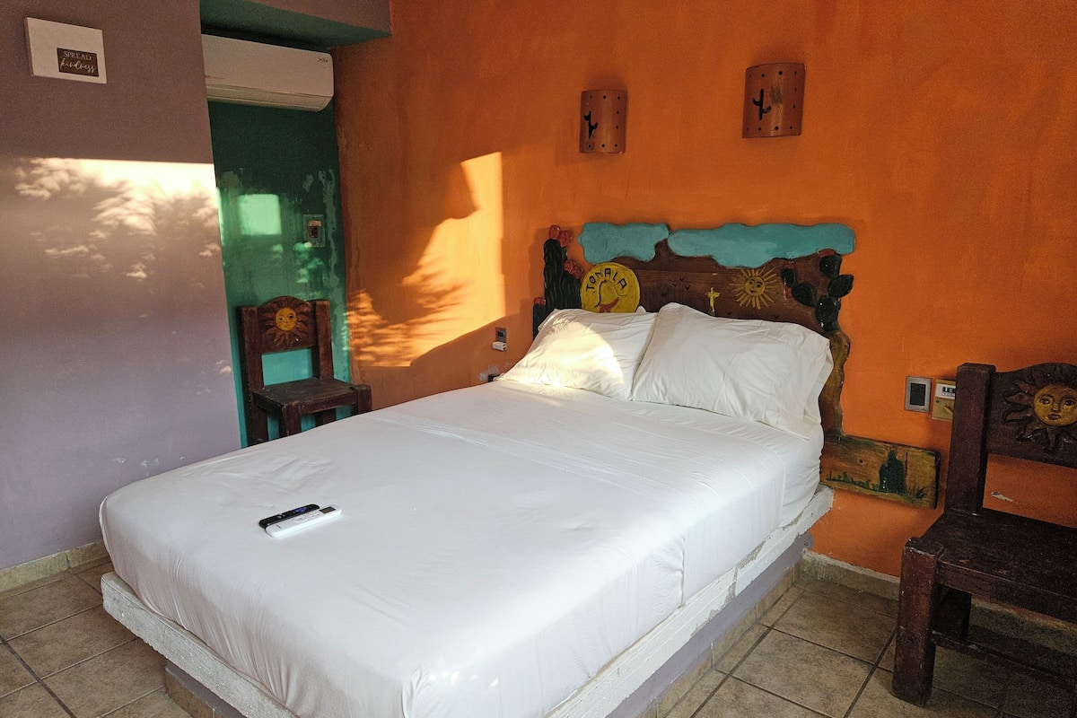 Comfort Single Room, Patio, Garden View | WiFi (free)