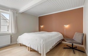 9 bedrooms, free WiFi