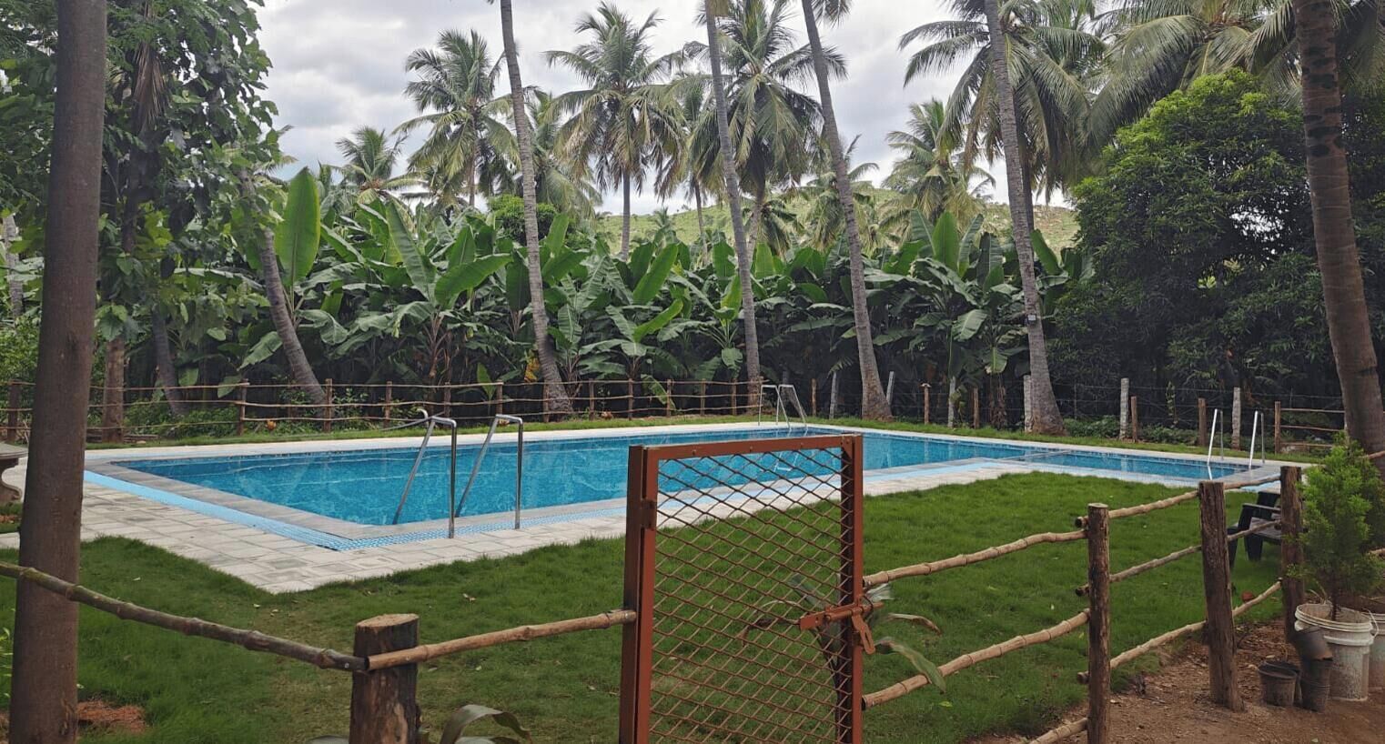 Utomhuspool