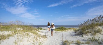 Fully Stocked Kitchen | Golf Cart | Bikes | Beach Gear | Large Master Suite | Pool | Screen Porch