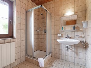 Suihku, hiustenkuivaaja