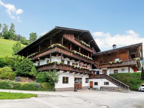 Esterni