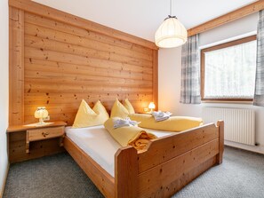 5 bedrooms, Internet