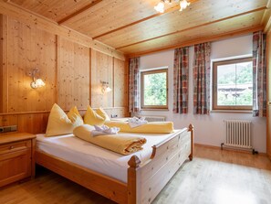 8 bedrooms, Internet - Alpbach: Beautiful apartments at the ski lift (Alpbach)
