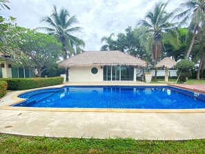 Exterior - The Memory - 4 Bedrooms Beachfront Pool Villa (Tha Yang)
