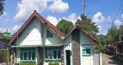 SPOT ON 94129 Hotel Agung Banjarnegara