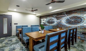 Restaurant - Treebo KBC (Ahmedabad)