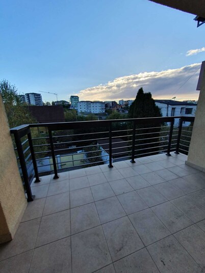 Charming 4-bedroom villa with WiFi, fitness room in enchanting Pitești