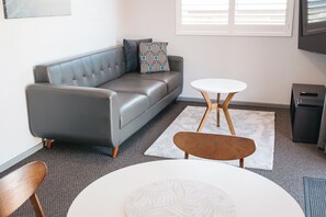 Living area - 42 Banksia by the BnB Collection (Centennial Park)