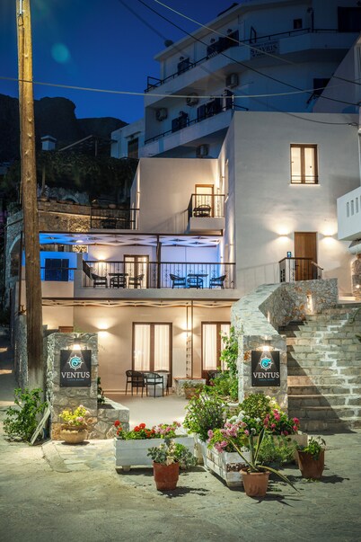 VENTUS Luxury Suites