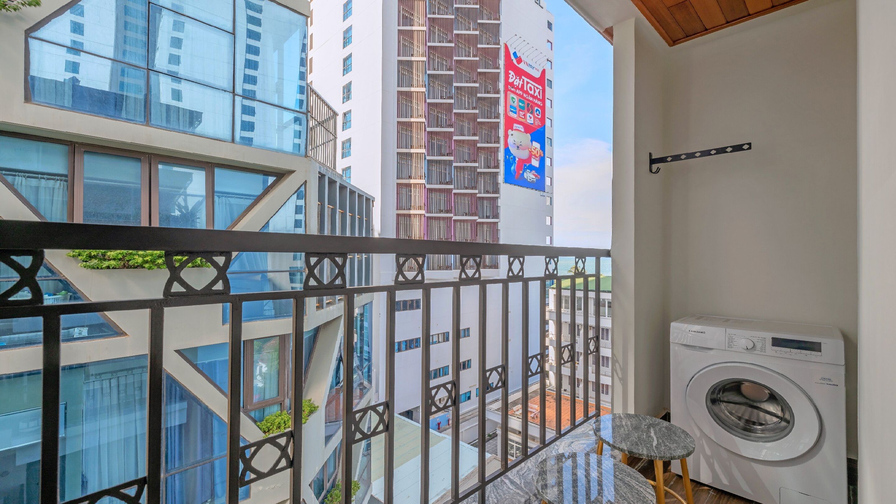 Executive Twin kamer, balkon, gedeeltelijk uitzicht op oceaan | Balkon