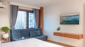 Blackout curtains, soundproofing, free WiFi, bed sheets - Viela Apartment Nha Trang  (Nha Trang)