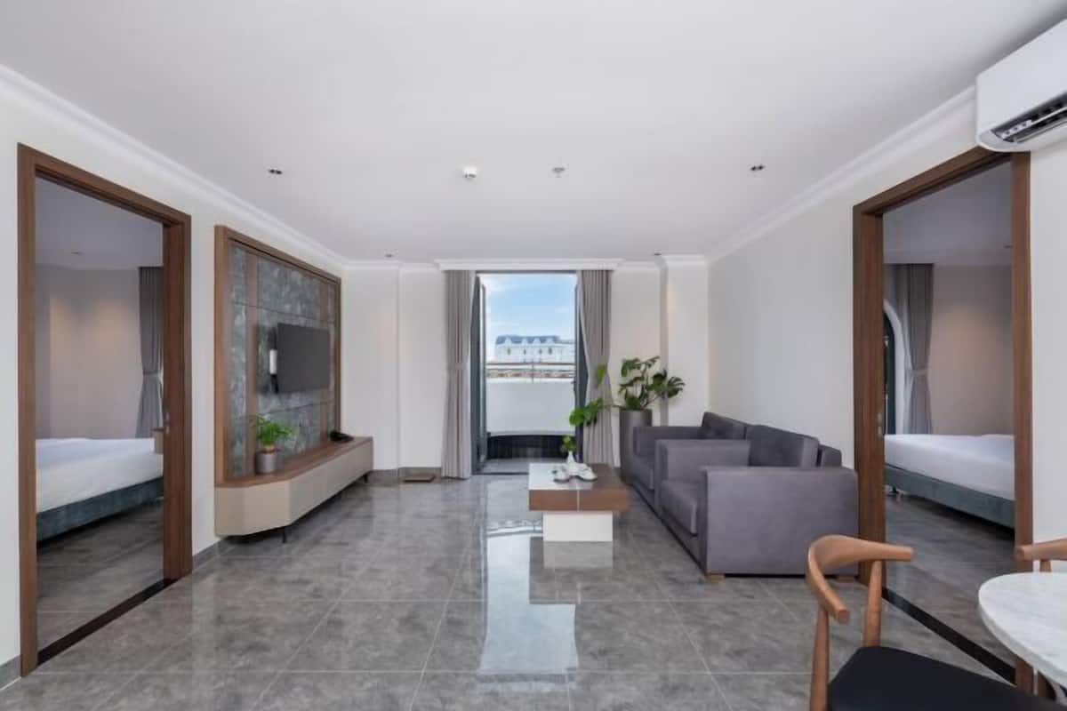 1 bedroom, premium bedding, pillow-top beds, minibar