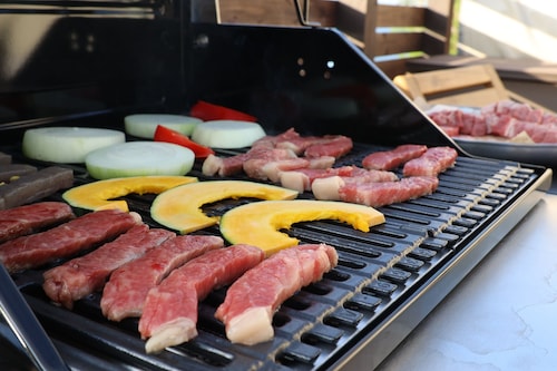 客室内のダイニングエリア