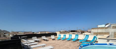 Sun deck