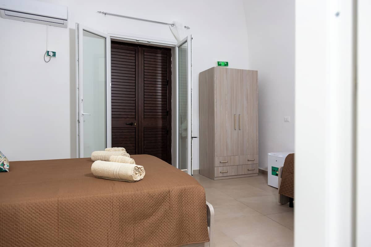 2 dormitorios, sábanas de algodón egipcio, ropa de cama de alta calidad
