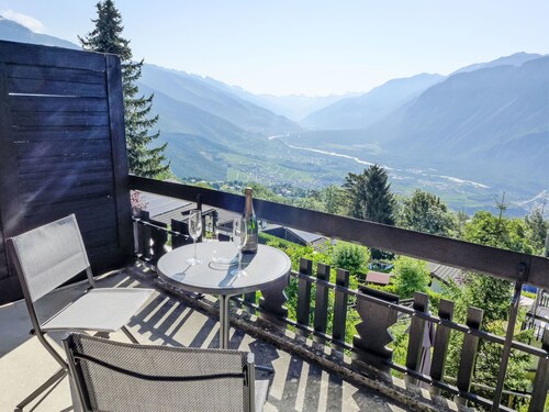 Sans Nom by Interhome