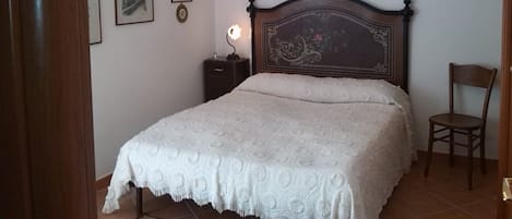 Classic-Zimmer, Balkon, Stadtblick | Zimmersafe, individuell dekoriert, individuell eingerichtet