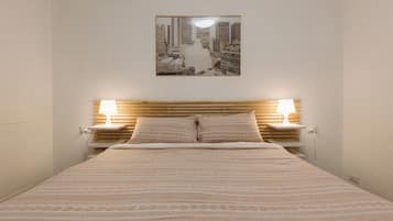 1 chambre, fer et planche Ă  repasser, Wi-Fi gratuit, draps fournis