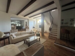 TV connectée, cheminée