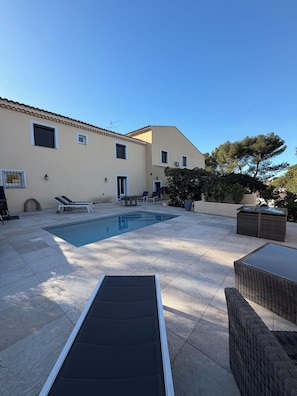 Piscine extérieure