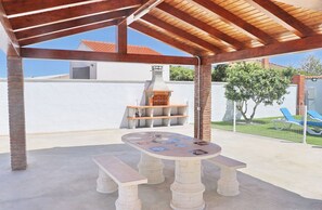 Outdoor dining - Alojamiento Rural Las Quintas (Conil de la frontera)