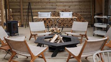 Vila luxo, para não fumantes | 1 quarto, cortinas blackout, Wi-Fi de cortesia, roupa de cama