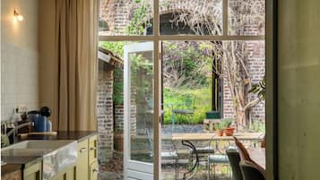 Réfrigérateur, four, plaque de cuisson, lave-vaisselle