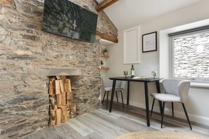 Casa | 4 quartos, acesso à internet de alta velocidade