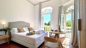 Ropa de cama de alta calidad, cubrecamas y colchones con efecto memoria