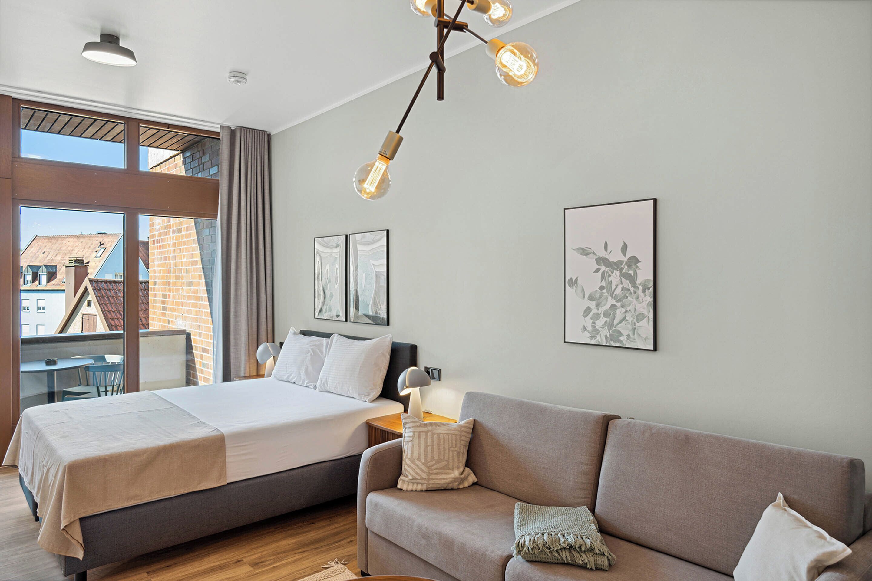 Comfort-Suite, Balkon | 1 Schlafzimmer, individuell dekoriert, individuell eingerichtet