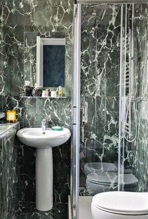 Residenza Deluxe, vista città | Bagno