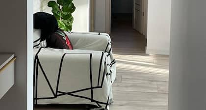 Charming 1-bedroom apartment in welcoming Tecuci with WiFi, AC