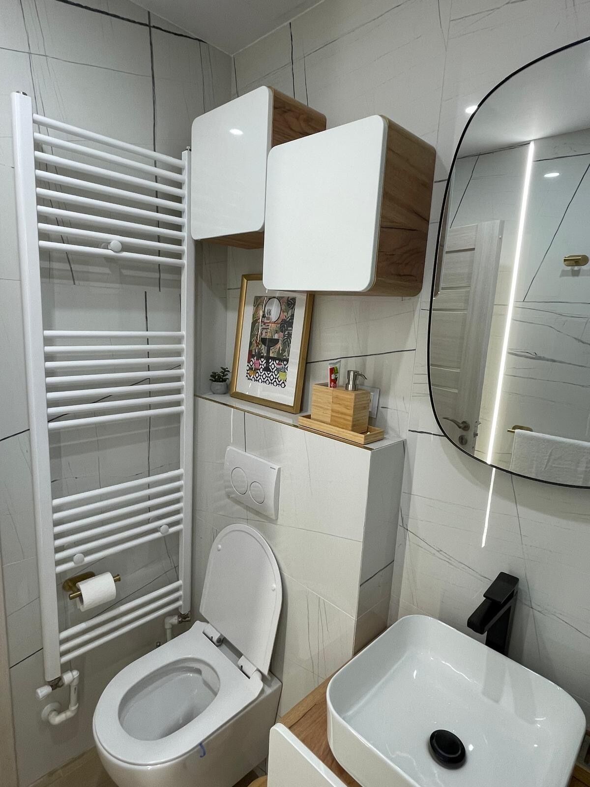 تجهيزات دش، مجففات شعر، مناشف، صابون