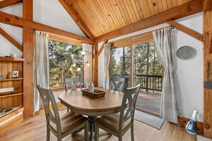 Dining - Whispering Pines Cabin (Rapid City)