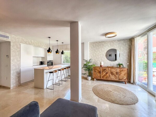 Interior - Stunning townhouse with garden in Estepona (Estepona)